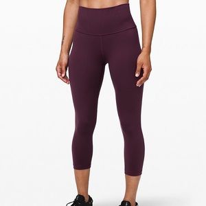 Lululemon cropped leggings!!